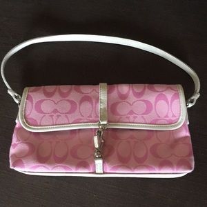 Adorable pink and white Coach purse!!!!